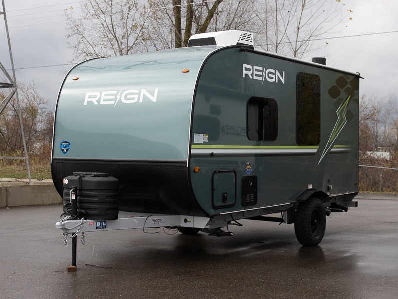 2025 Keystone Reign 15RB, $ 23,990