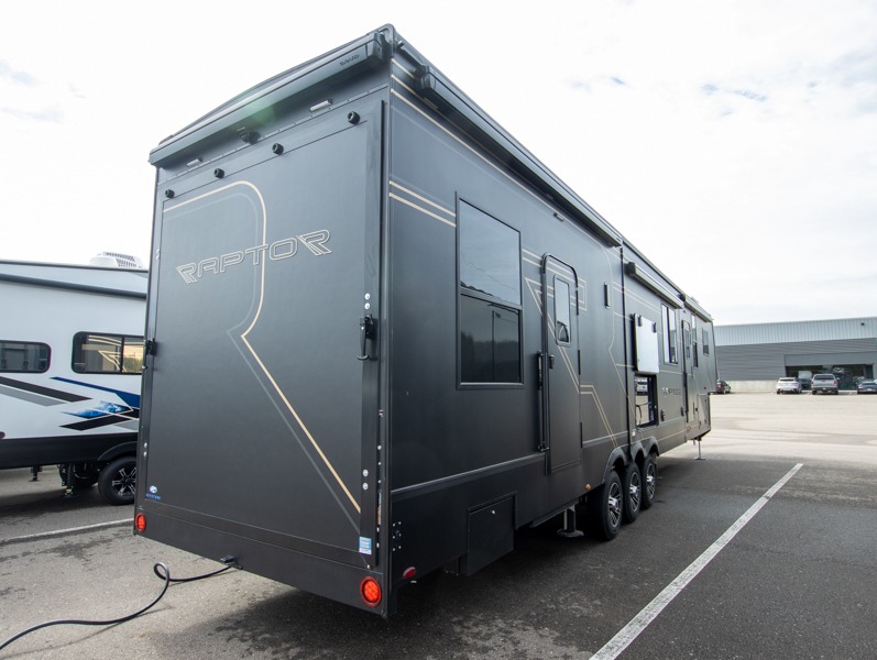 2025 Keystone Raptor 433, $ 183,865