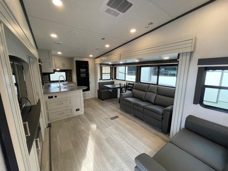 2025 Keystone Cougar Half-Ton (Fifth Wheel) 29RKS, $ 68,700