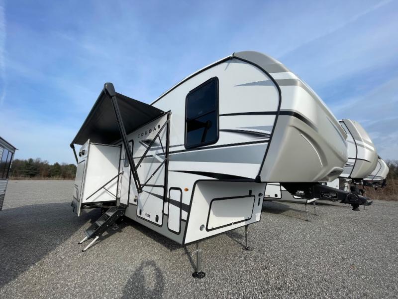 2025 Keystone Cougar Half-Ton (Fifth Wheel) 29RKS, $ 68,700