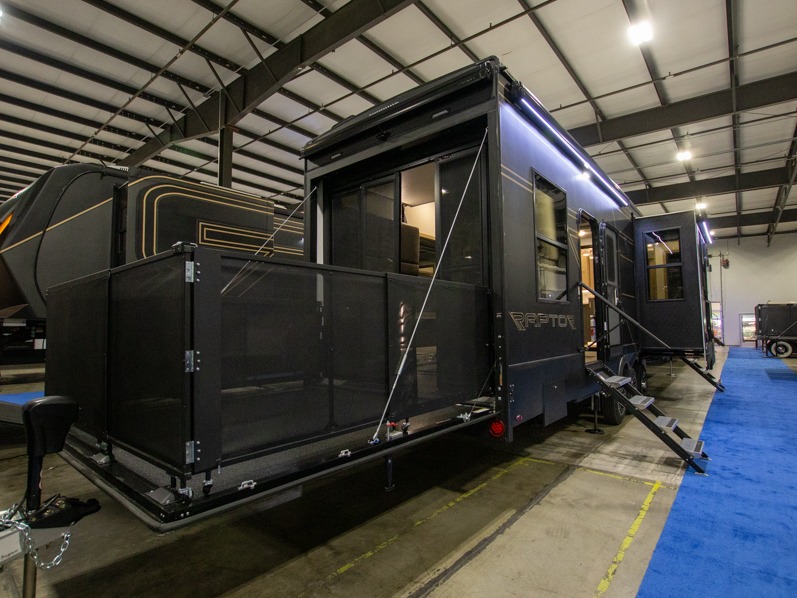 2025 Keystone Raptor 415, $ 180,865