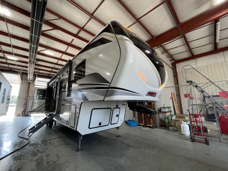 2025 Keystone Montana 3532SP, $ 123,878