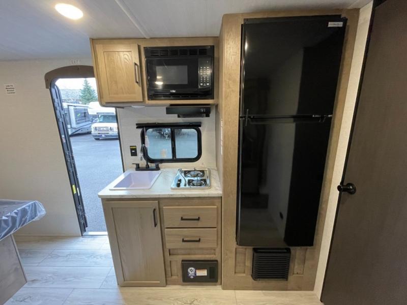 2025 Keystone Springdale Classic Single 1790FQ, $ 20,990