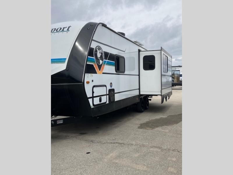 2025 Keystone Passport Super Lite (East) 2450RK, $ 29,990