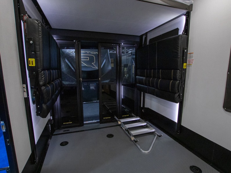2025 Keystone Raptor Carbon Series (Fifth Wheel) 3, $ 79,990