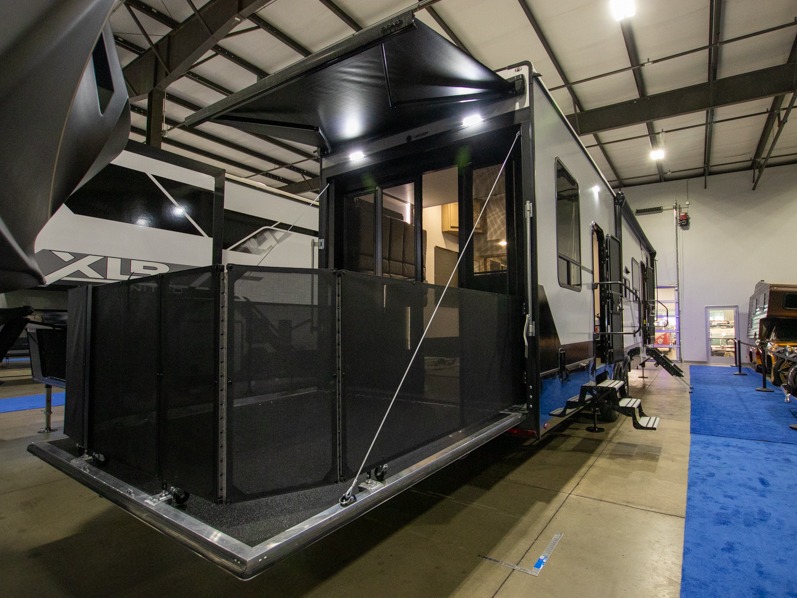 2025 Keystone Raptor Carbon Series (Fifth Wheel) 3, $ 79,990