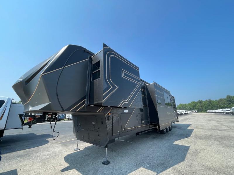 2025 Keystone Raptor 441, $ 177,985