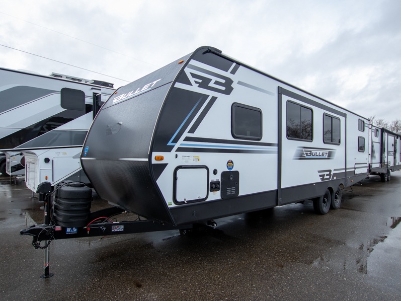 2025 Keystone Bullet Classic Dual Axle 2840QB, $ 29,990