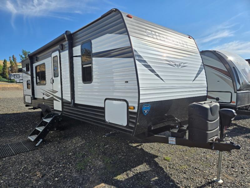 2021 Keystone Hideout (Travel Trailer - West) 25BH, $ 25,990