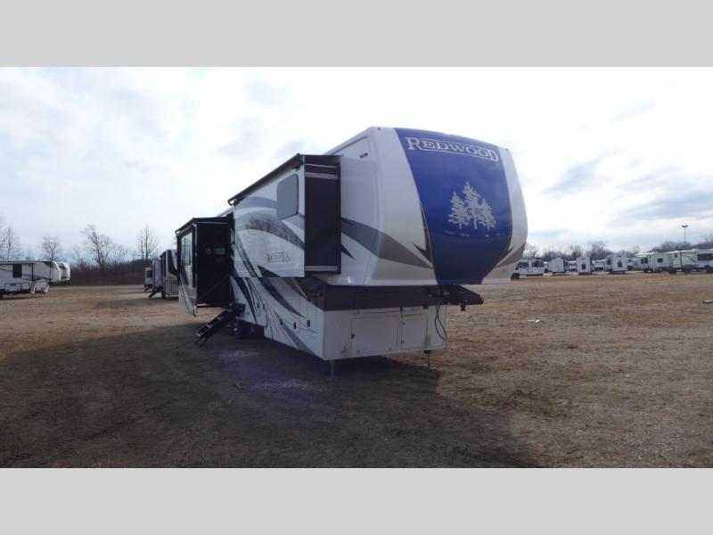2024 Redwood Redwood 4120GK, $ 115,990