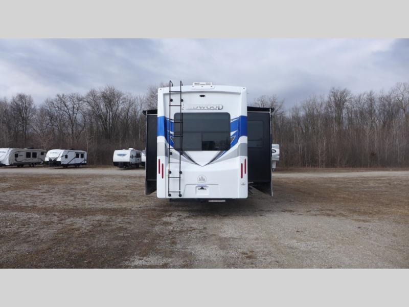 2024 Redwood Redwood 4120GK, $ 115,990