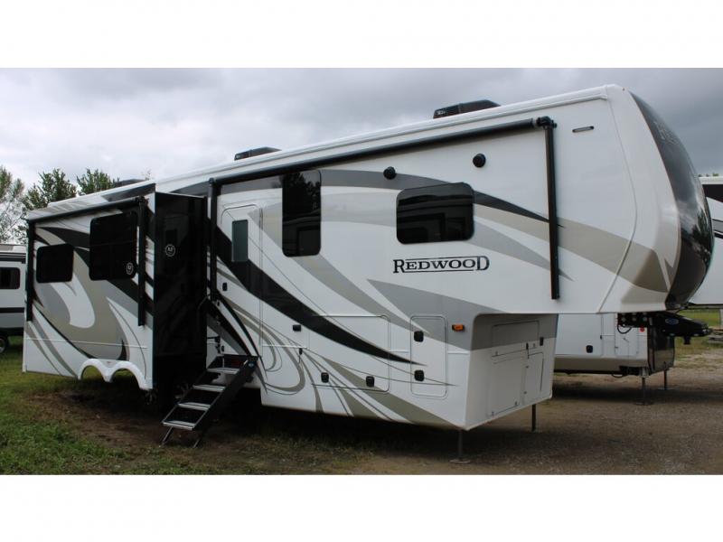 2023 Redwood Redwood RW3401RL, $ 99,990