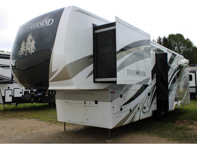 2023 Redwood Redwood RW3401RL, $ 99,990