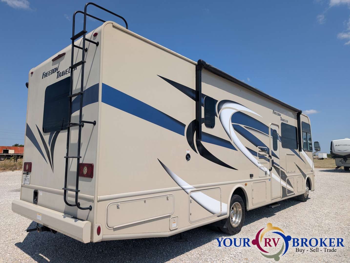 2021 Thor Motor Coach Freedom Traveler A32, $ 79,900