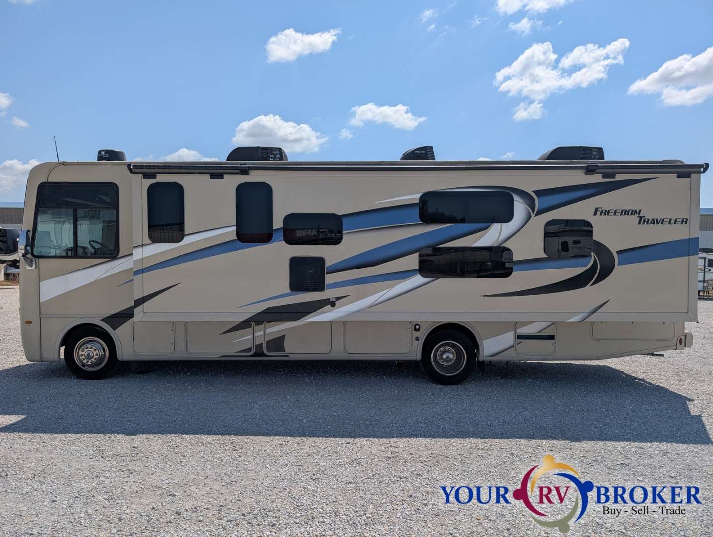 2021 Thor Motor Coach Freedom Traveler A32, $ 79,900