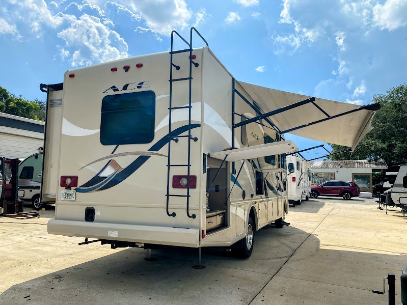 2017 Thor Motor Coach A.C.E. 29.3, $ 52,950
