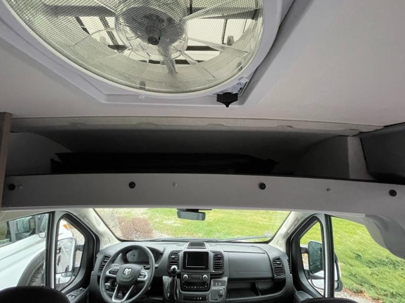 2024 Winnebago Solis Pocket 36A, $ 99,990