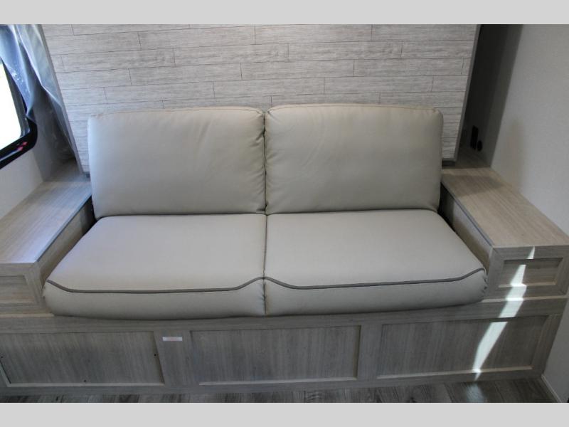 2025 Coachmen Catalina Summit Series 7 154RBX, $ 23,593
