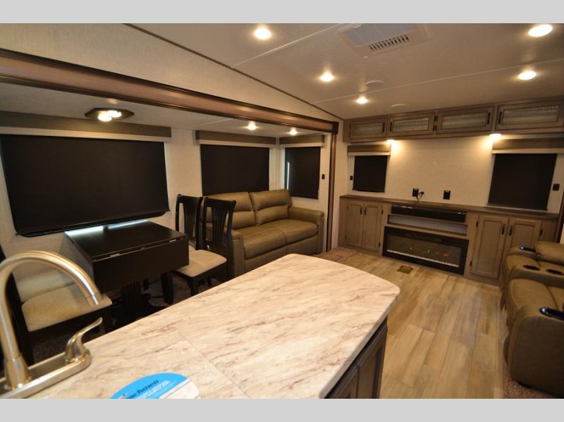 2023 Coachmen Chaparral Lite 30BHS, $ 47,990