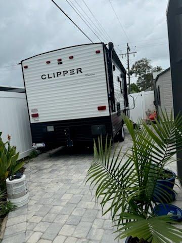 2022 Coachmen Clipper Ultra-Lite (Single Axle) 17B, $ 15,500