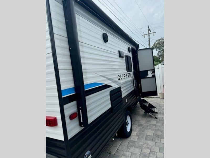 2022 Coachmen Clipper Ultra-Lite (Single Axle) 17B, $ 15,500