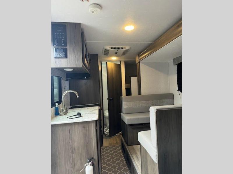 2022 Coachmen Clipper Ultra-Lite (Single Axle) 17B, $ 15,500