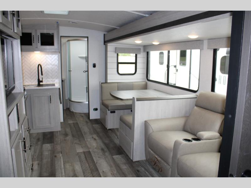2025 CrossRoads Sunset Trail Super Lite SS253RB, $ 51,258